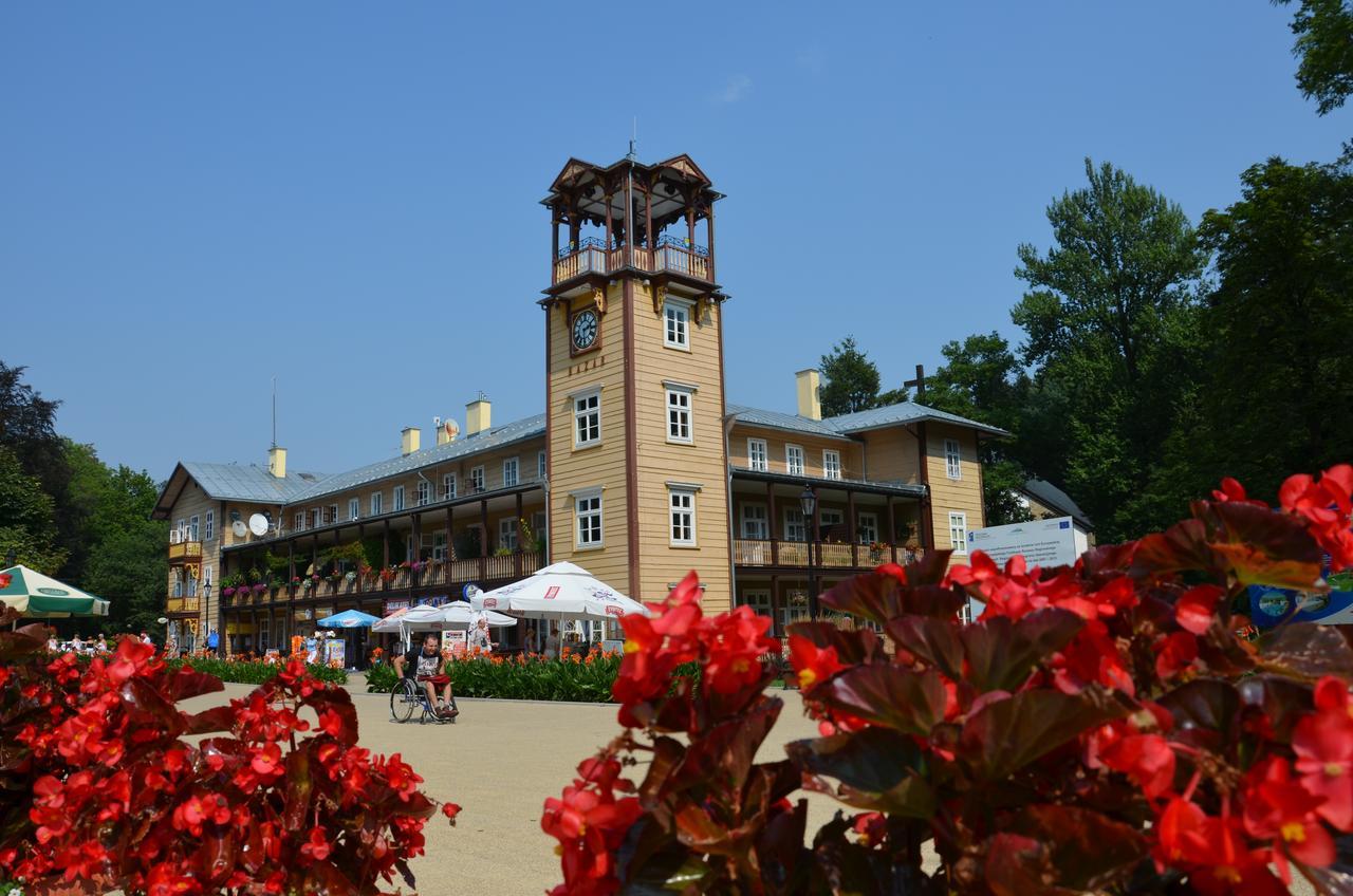 Hotel Pod Jodla Iwonicz-Zdrój Esterno foto